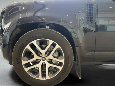 2025 لاند روفر ديفيندر 90