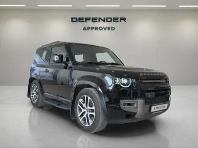 2025 لاند روفر ديفيندر 90