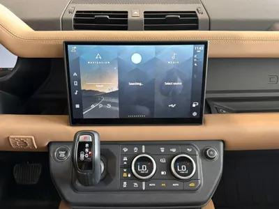 2025 لاند روفر ديفيندر 90