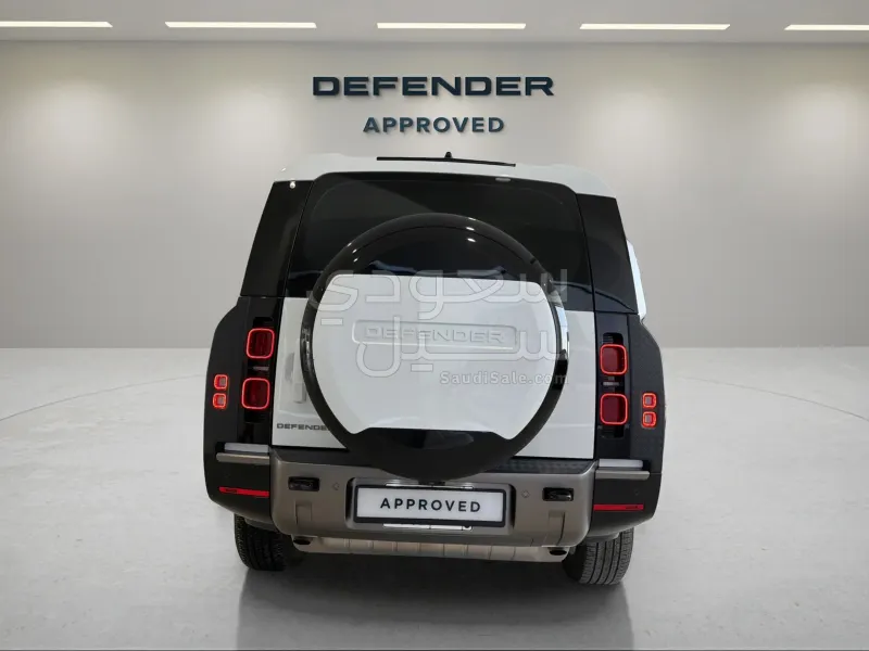 2025 لاند روفر ديفيندر 130 اكس