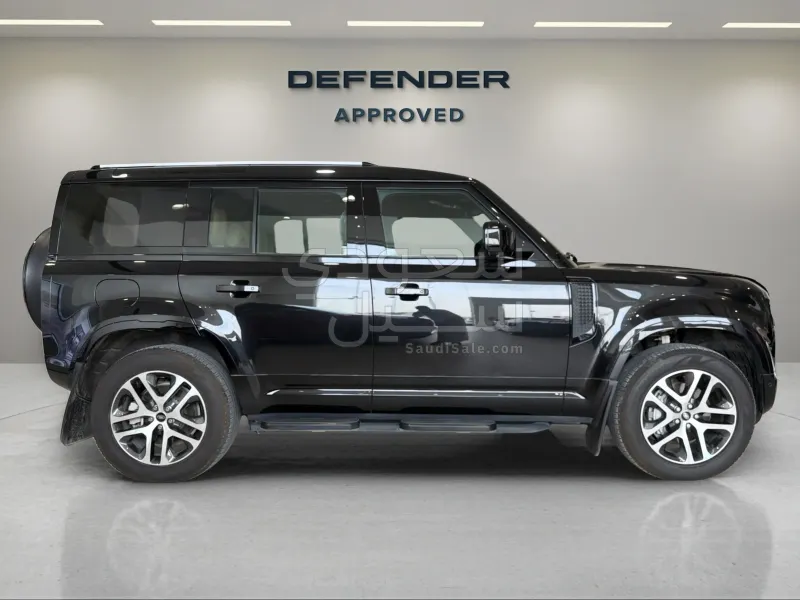 2025 لاند روفر ديفيندر اكس 110