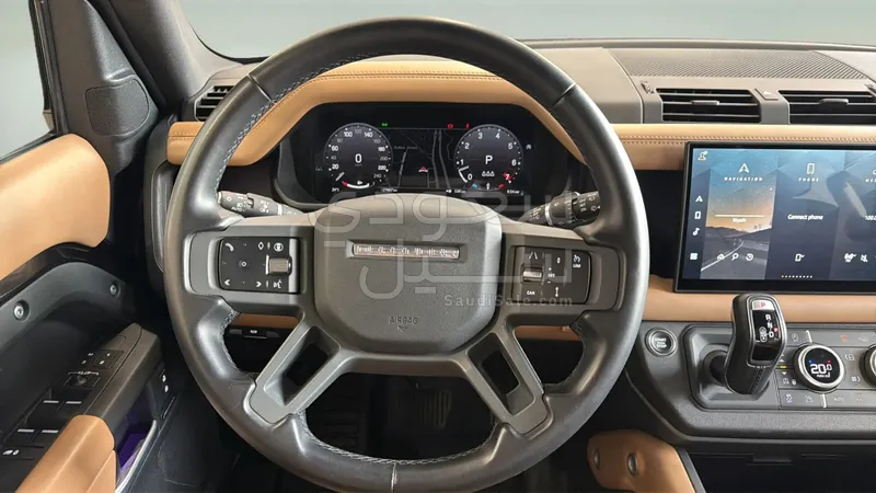 2025 لاند روفر ديفيندر اكس 110