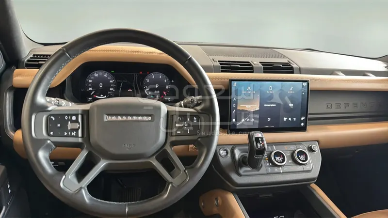 2025 لاند روفر ديفيندر اكس 110