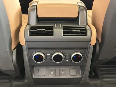 2025 لاند روفر ديفيندر اكس 110