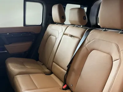 2025 لاند روفر ديفيندر اكس 110