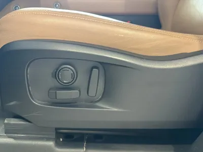 2025 لاند روفر ديفيندر اكس 110