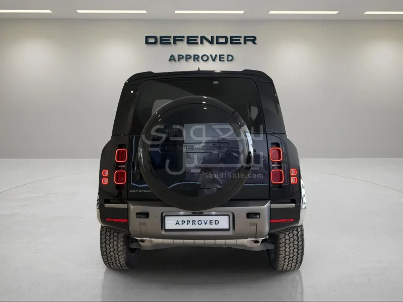 2025 لاند روفر ديفيندر 90