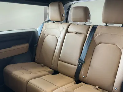 2025 لاند روفر ديفيندر 90