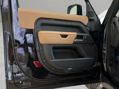 2025 لاند روفر ديفيندر 90