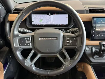 2025 لاند روفر ديفيندر 90