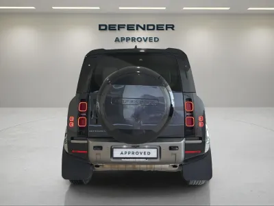 2025 لاند روفر ديفيندر 90