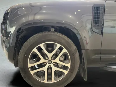 2025 لاند روفر ديفيندر 90