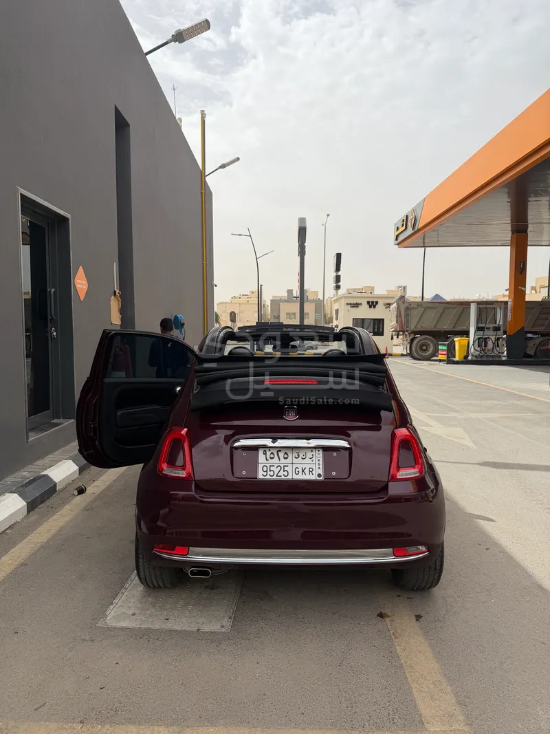 2022 فيات 500 دولتشي فيتا