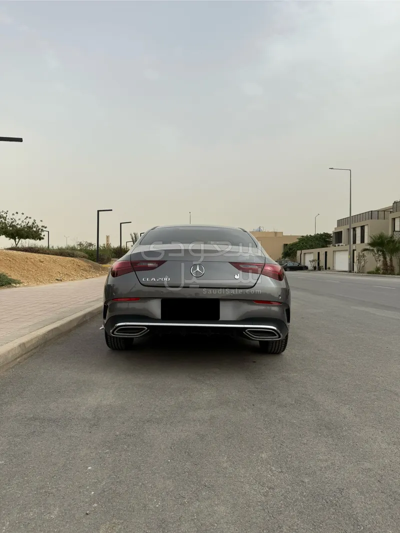 2025 مرسيدس - بنز سي إل أي 200