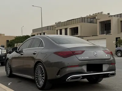2025 مرسيدس - بنز سي إل أي 200