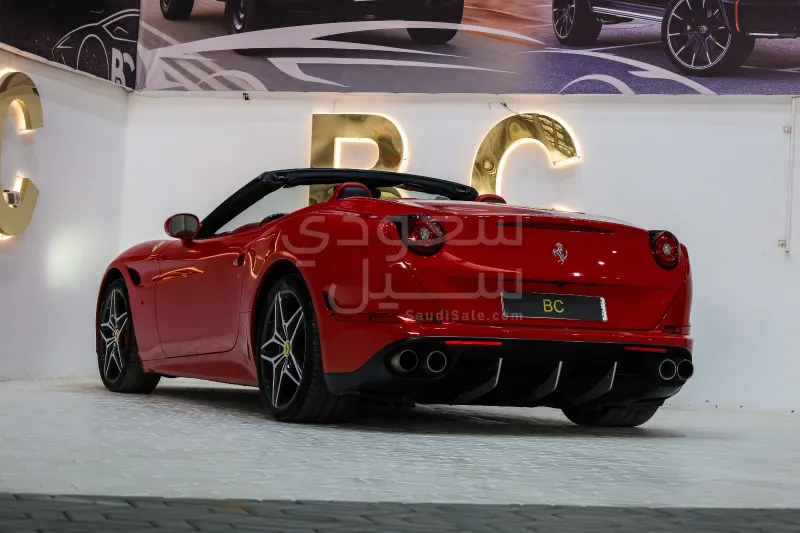 2016 فيراري كــاليفورنيا اف 1 تي