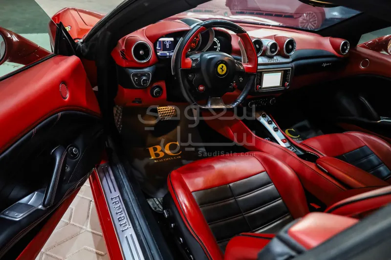 2016 فيراري كــاليفورنيا اف 1 تي