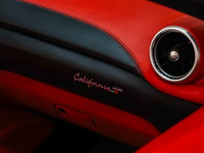 2016 فيراري كــاليفورنيا اف 1 تي