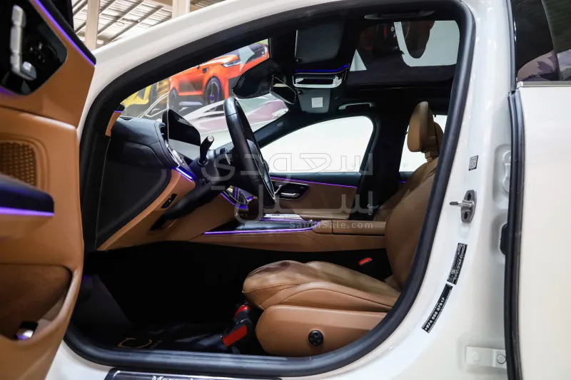 2024 مرسيدس - بنز إي 200