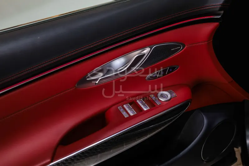 2025 جينيسيس جي في 70