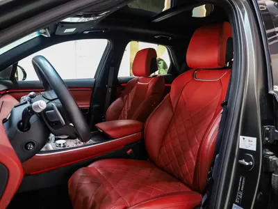 2025 جينيسيس جي في 70