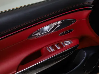 2025 جينيسيس جي في 70