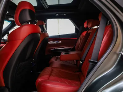 2025 جينيسيس جي في 70