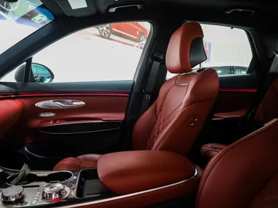 2025 جينيسيس جي في 70