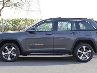 2025 جييب جراند شيروكي ليمتد بلس