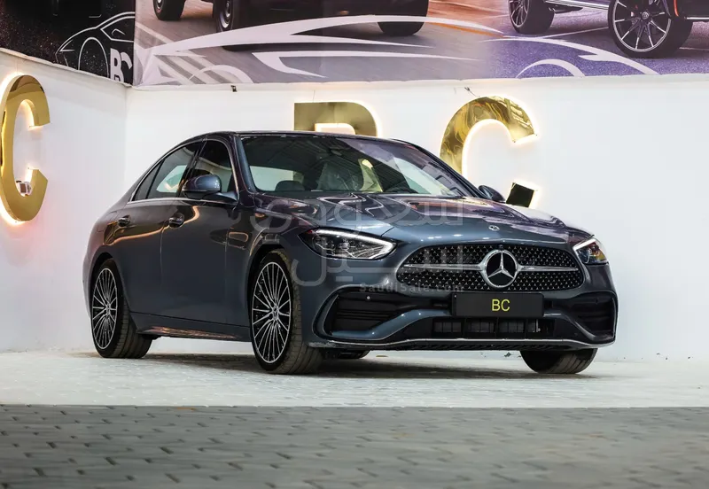 2025 مرسيدس - بنز سي 200