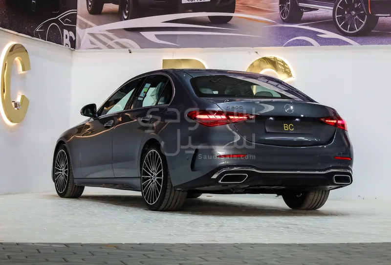 2025 مرسيدس - بنز سي 200