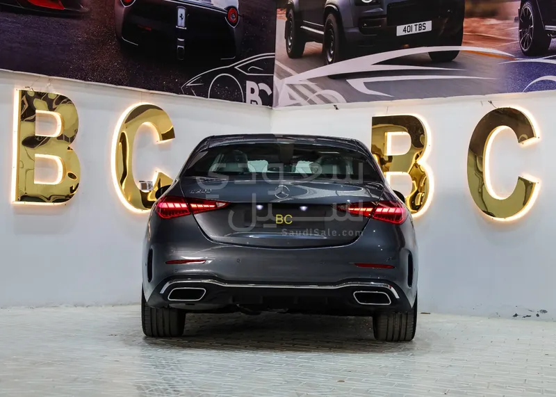 2025 مرسيدس - بنز سي 200