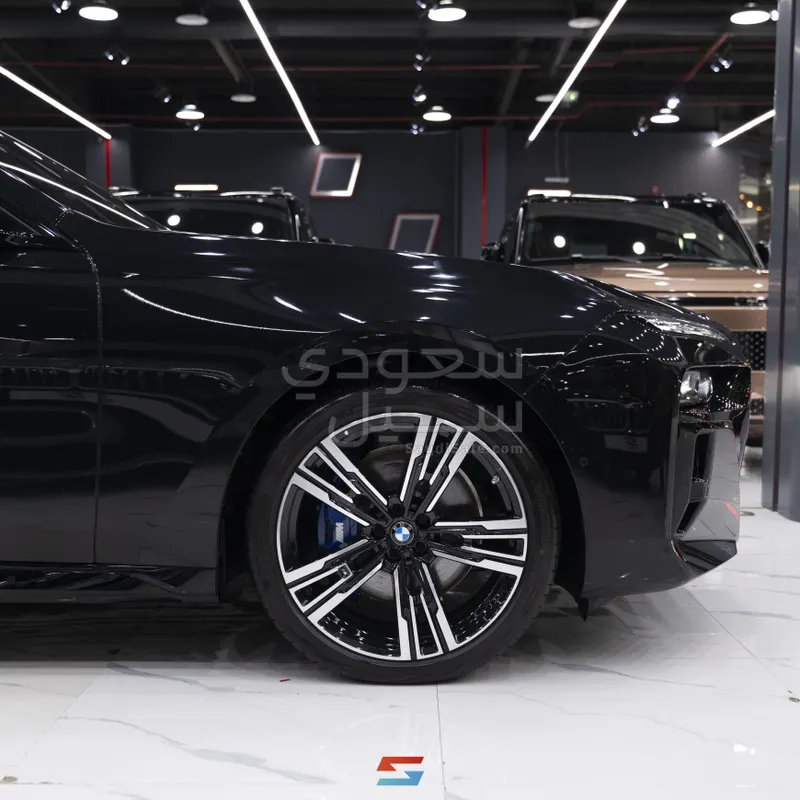 2026 بي ام دبليو الفئة السابعة 735أي