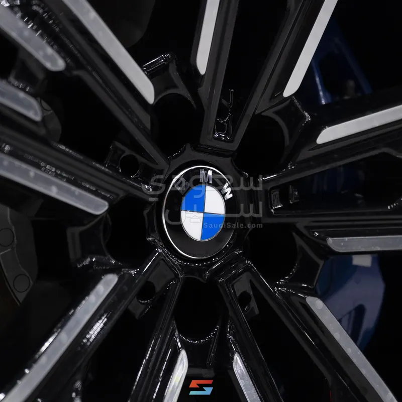 2026 بي ام دبليو الفئة السابعة 735أي