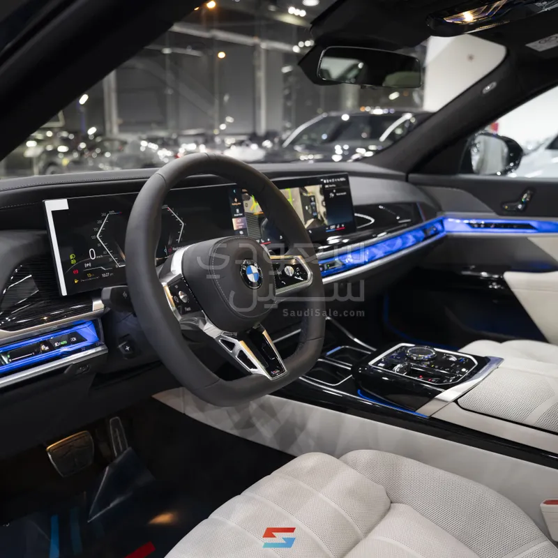 2026 بي ام دبليو الفئة السابعة 735أي