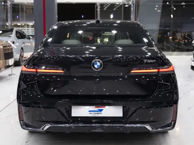 2026 بي ام دبليو الفئة السابعة 735أي