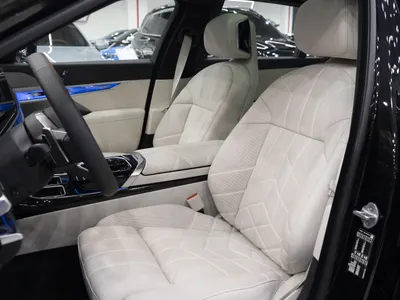 2026 بي ام دبليو الفئة السابعة 735أي