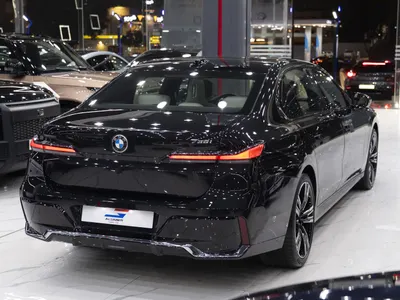 2026 بي ام دبليو الفئة السابعة 735أي