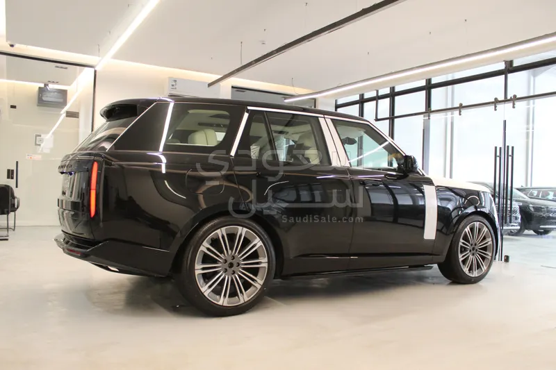 2026 لاند روفر رينج روفر اوتوبيوغرافي