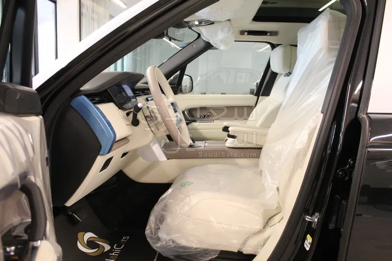 2026 لاند روفر رينج روفر اوتوبيوغرافي