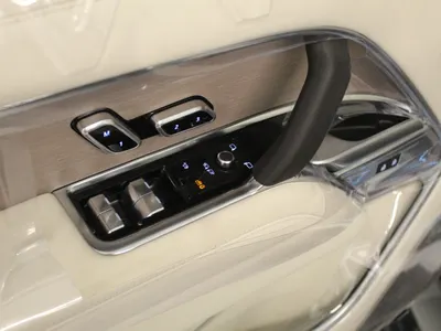 2026 لاند روفر رينج روفر اوتوبيوغرافي