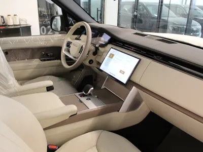 2026 لاند روفر رينج روفر اوتوبيوغرافي