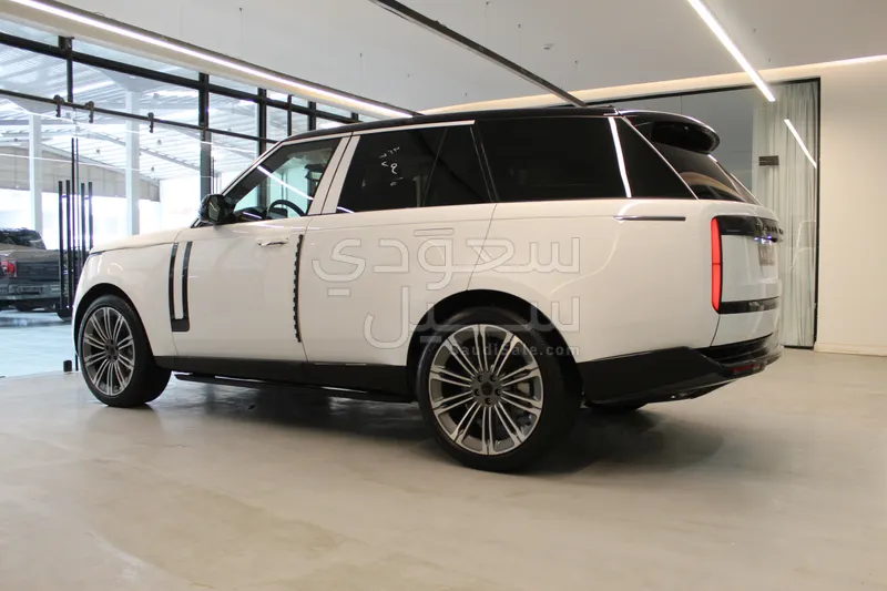 2026 لاند روفر رينج روفر اتش اس اي