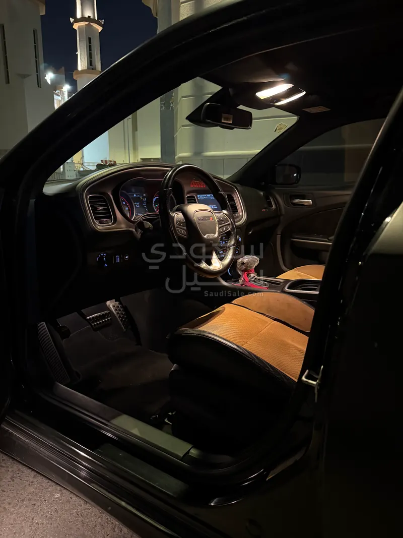 2022 دودج تشارجر اٍس ار تي 392 سكات باك