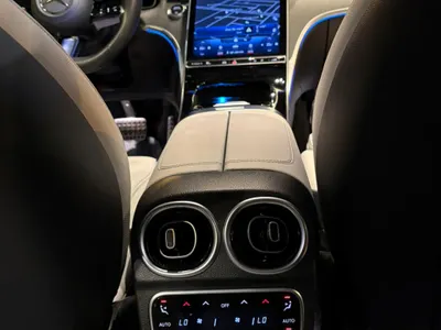 2023 مرسيدس - بنز سي 200