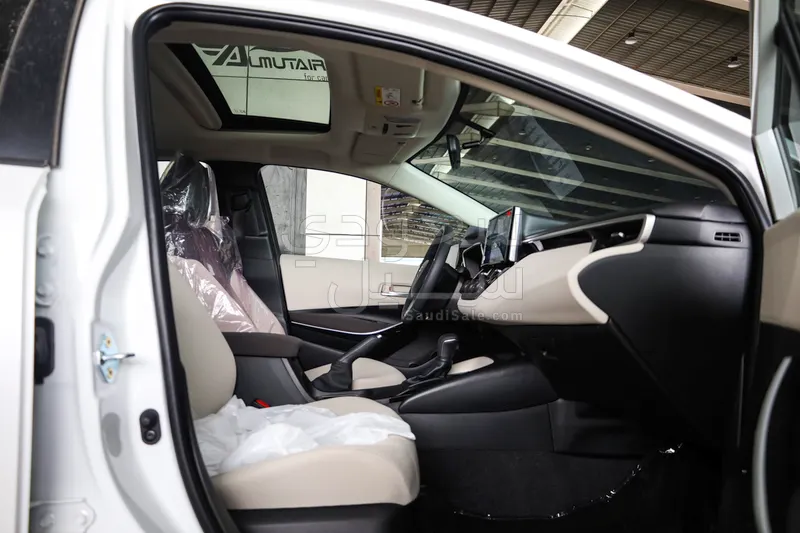 2025 تويوتا كورولا