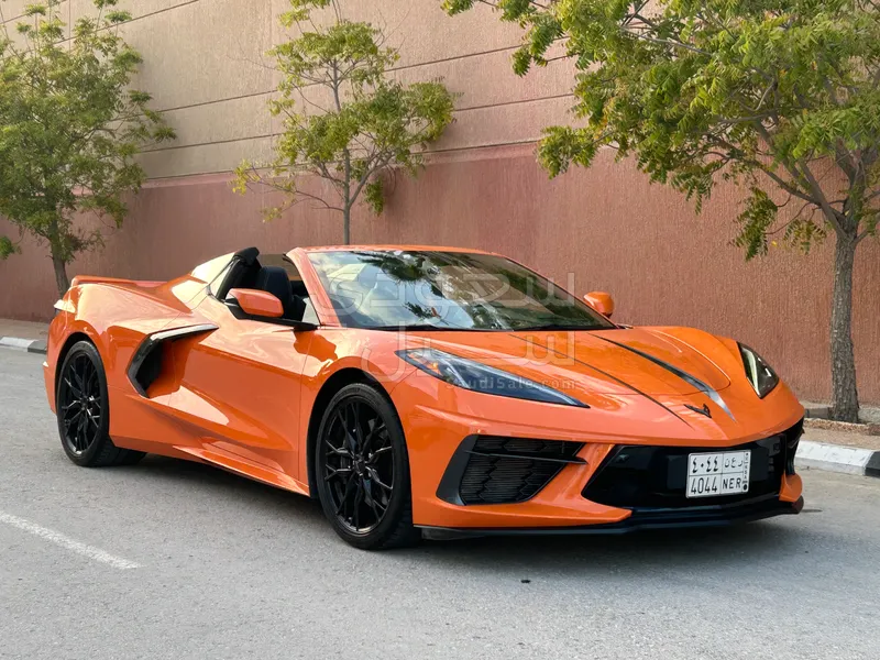 2023 شفروليه كورفيت سي 8