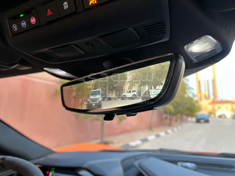 2023 شفروليه كورفيت سي 8