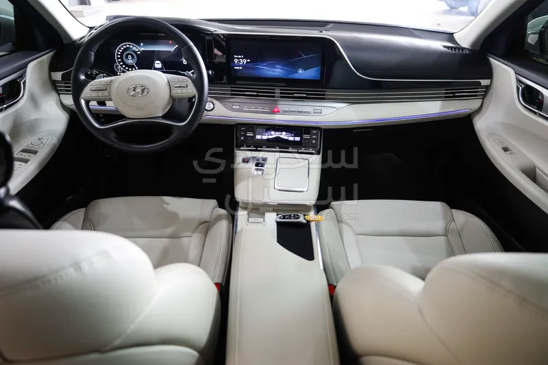 2022 هيونداي ازيرا