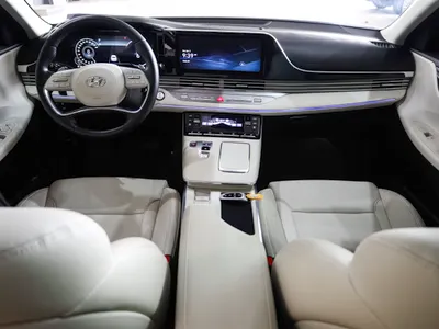 2022 هيونداي ازيرا